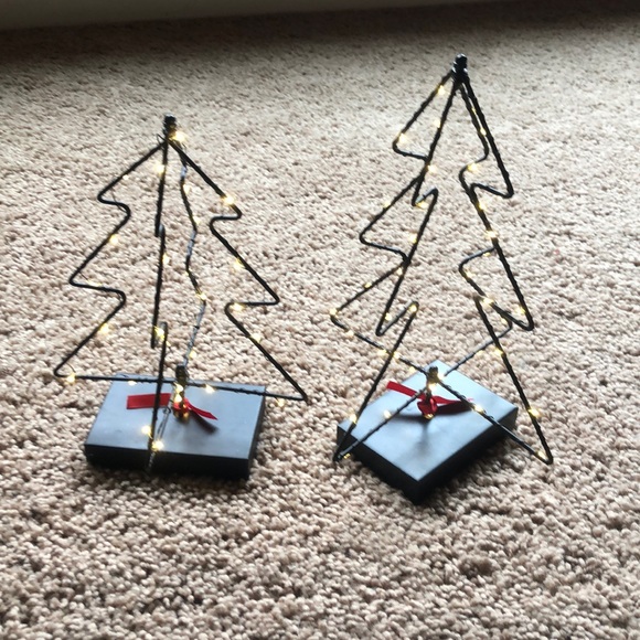 Set of two wire light up trees Hallmark